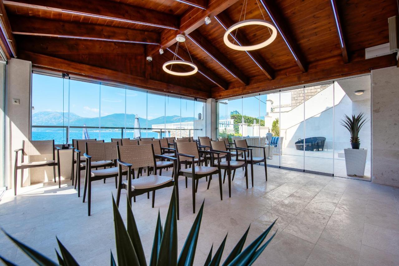 Santorini Apart Krasići Exterior foto